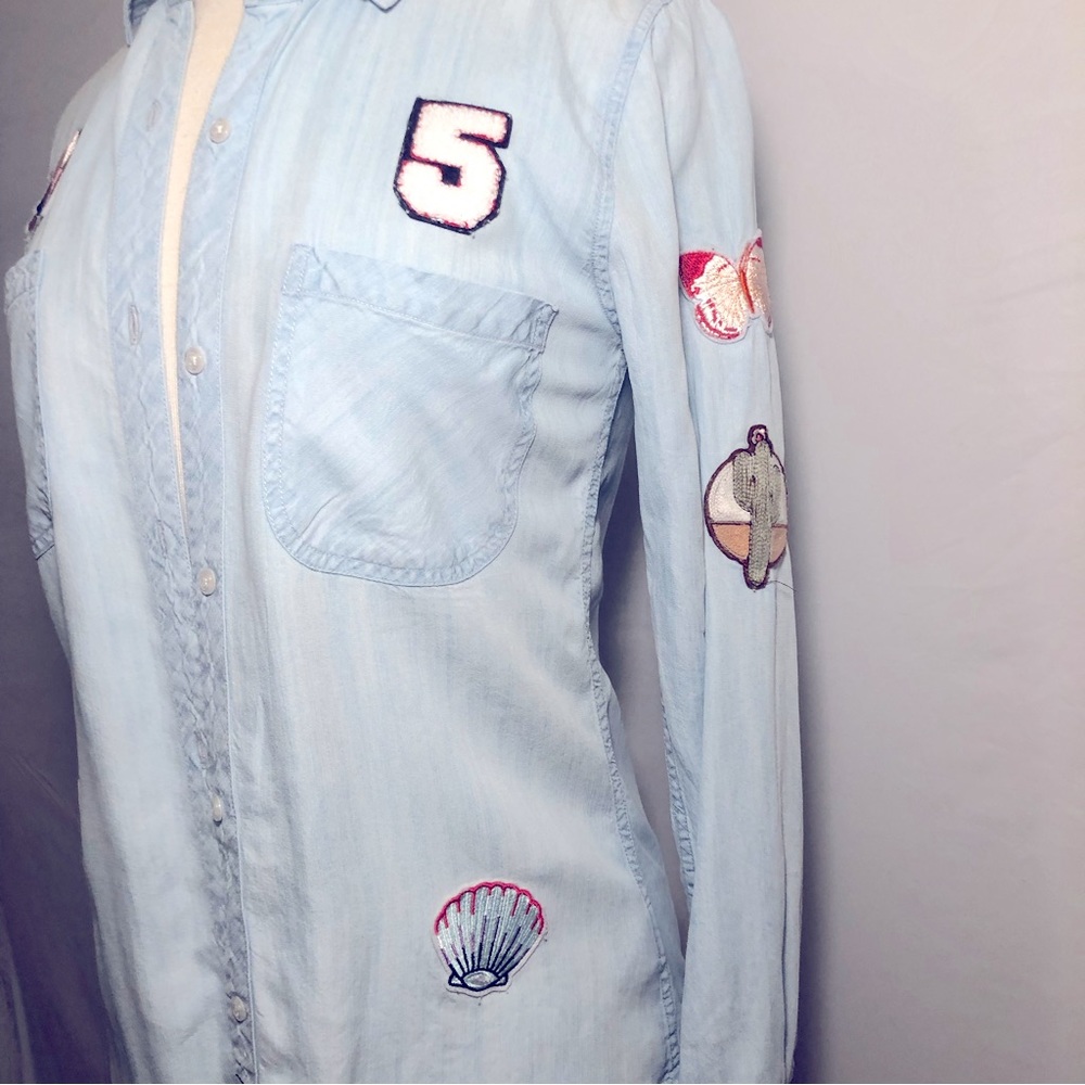 Rails Chambray Patched Denim Button Down Shirt Si… - image 3